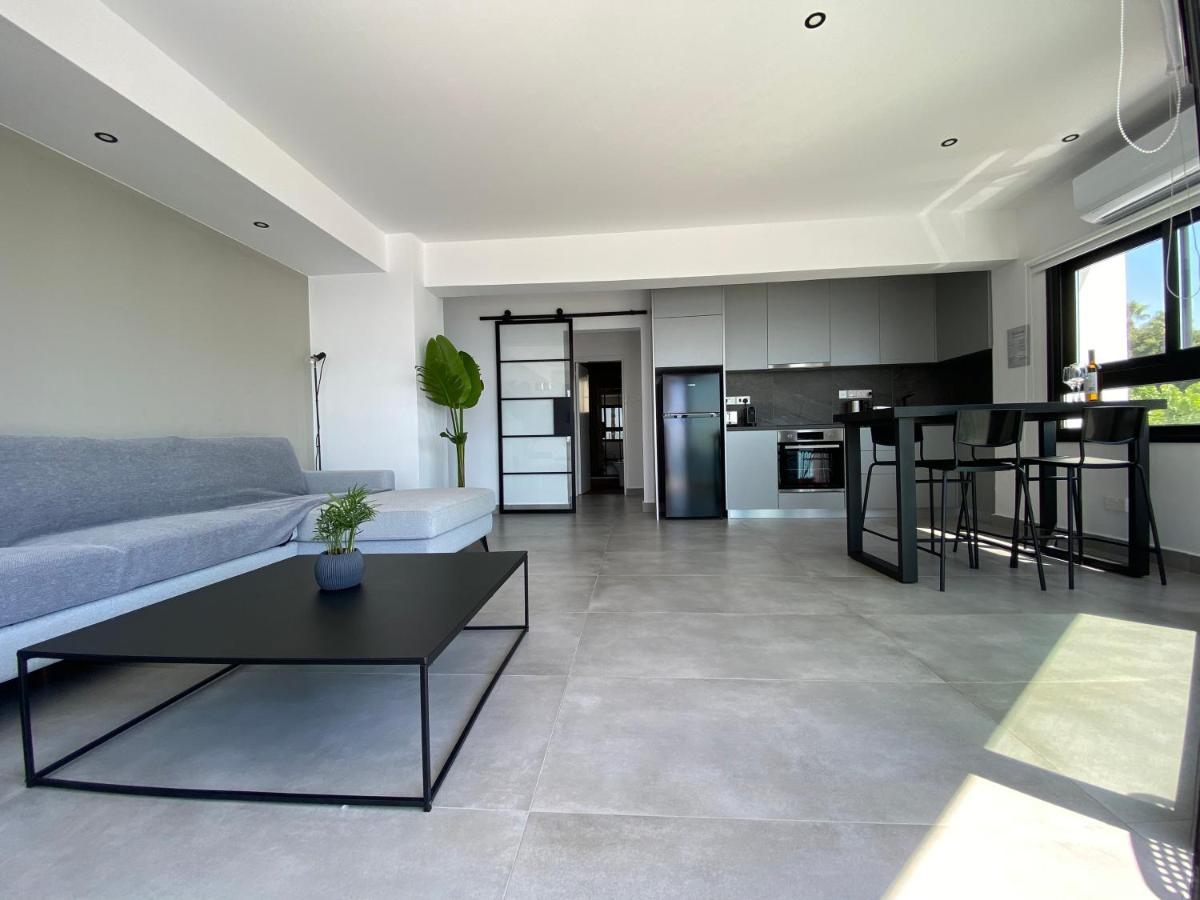 Sea La Vie #2 - Luxury Seaview Apartment Paphos Exterior foto